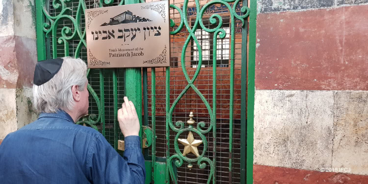 Bishop Lanier at the Tomb of the Patriarchs