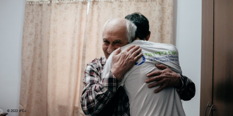 Ukrainian refugee elderly man